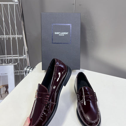 YSL 25S SAINT LAURENT LOAFERS IN BLACK CHERRY PATENT CALFSKIN