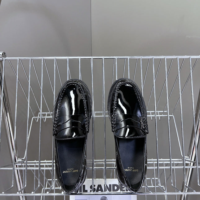 YSL 25S SAINT LAURENT LOAFERS IN BLACK PATENT CALFSKIN