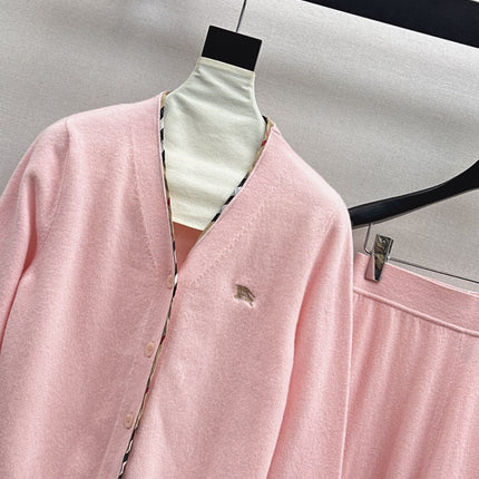 BURBERRY 25S CARDIGAN AND STRAIGHT-LEG PANTS SET 098