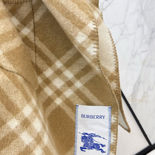 BURBERRY 25S REVERSIBLE CASHMERE CAPE 0045