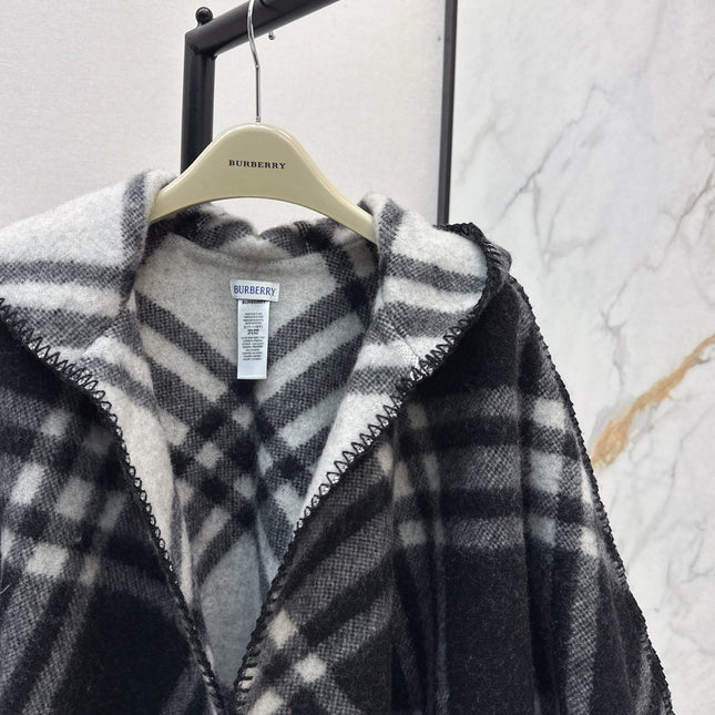 BURBERRY 25S REVERSIBLE CASHMERE CAPE 0046