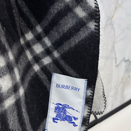 BURBERRY 25S REVERSIBLE CASHMERE CAPE 0046