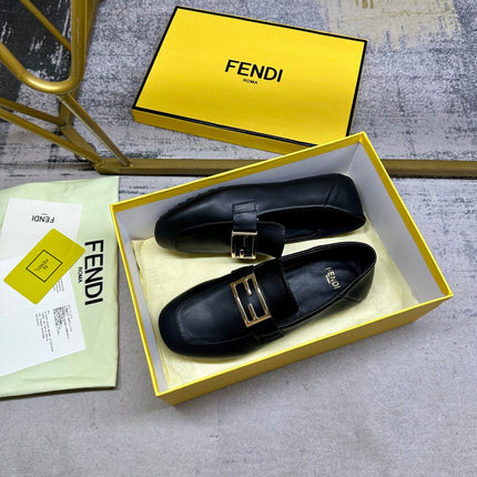 FENDI LOAFERS IN BLACK LAMBSKIN GOLD BUCKLE