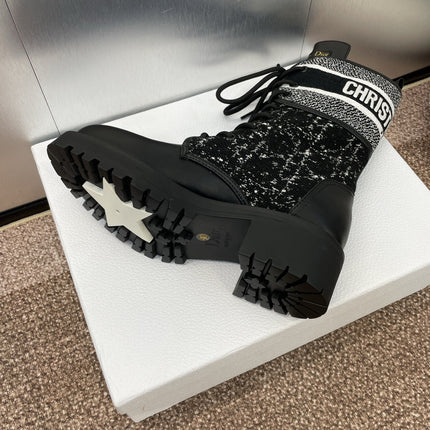 DIOR 25S D-MAJOR ANKLE BOOT 45MM IN BLACK AND WHITE CANNAGE TWEED AND BLACK CALFSKIN