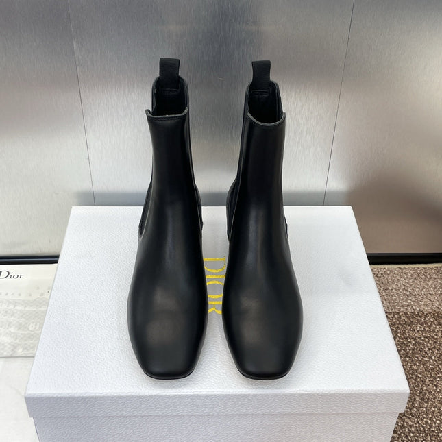 DIOR 25S ANKLE BOOT IN BLACK CALFSKIN