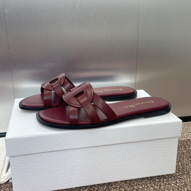 D-CLUB SLIDE SANDAL 25S IN BURGUNDY RED CALFSKIN