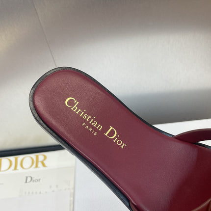 D-CLUB SLIDE SANDAL 25S IN BURGUNDY RED CALFSKIN