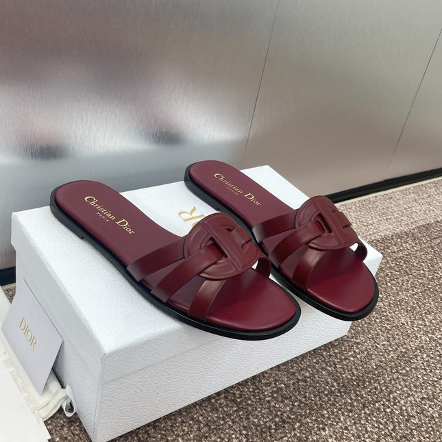 D-CLUB SLIDE SANDAL 25S IN BURGUNDY RED CALFSKIN