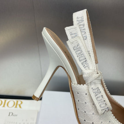 J'ADIOR SLINGBACK 25S PUMP 95MM IN WHITE FABRIC EMBOSSED CRYSTAL