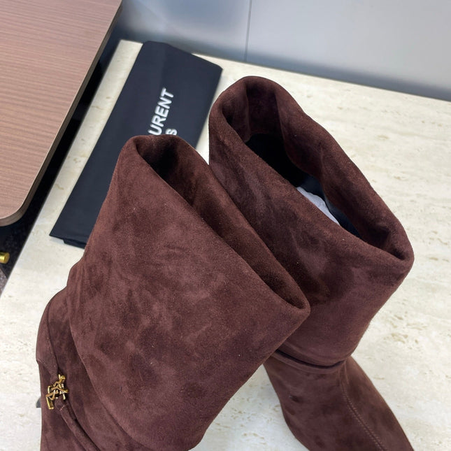 YSL 25S NIKI POINTED-HEEL ANKLE BOOTS 95 MM IN DARK BROWN SUEDE WITH GOLD HARDWARE