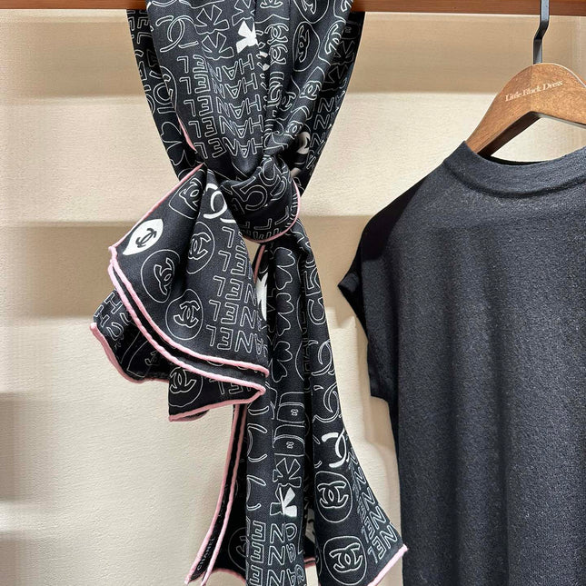 SQUARE SCARF 140 CM IN BLACK MONOGRAM SILK 403999