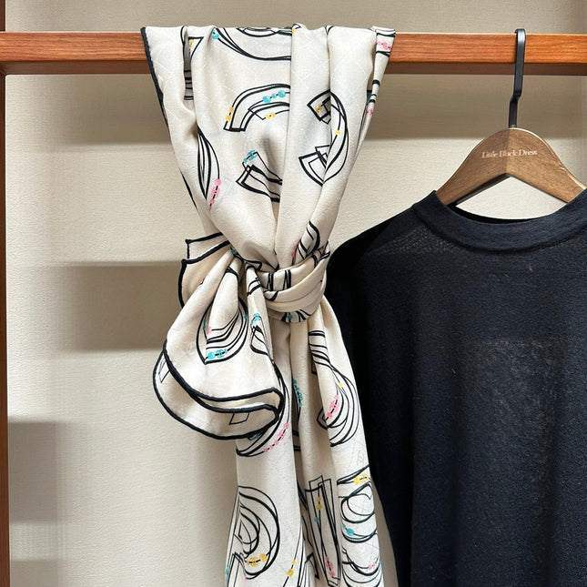 SQUARE SCARF 140 CM IN WHITE MONOGRAM SILK 403989