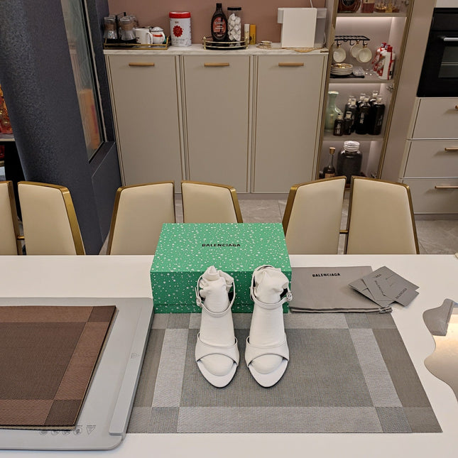 OPEN TOE STRAPPY HIGH HEEL IN WHITE CALFSKIN