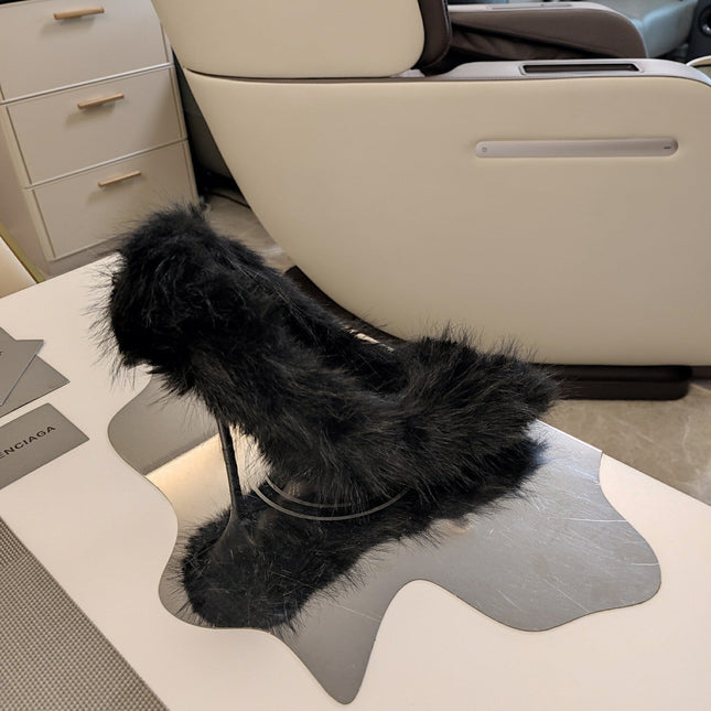 FURRY PUMPS 90MM IN BLACK FOX FUR