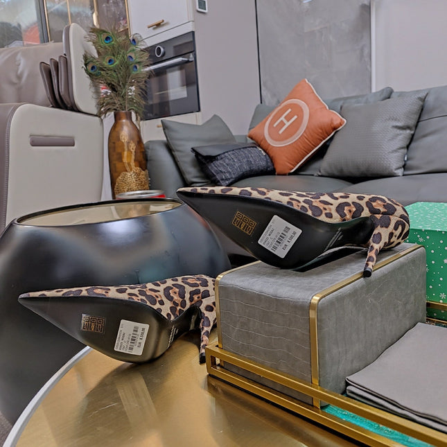 HIGH PUMPS IN BEIGE LEOPARD PRINT SUEDE