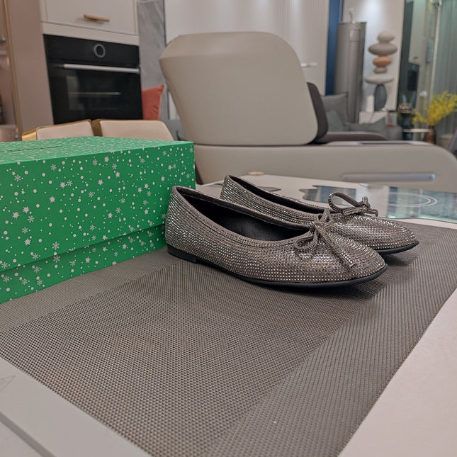 RHINESTONE BALLET FLATS WITH BOW IN GRAY SHEEPSKIN