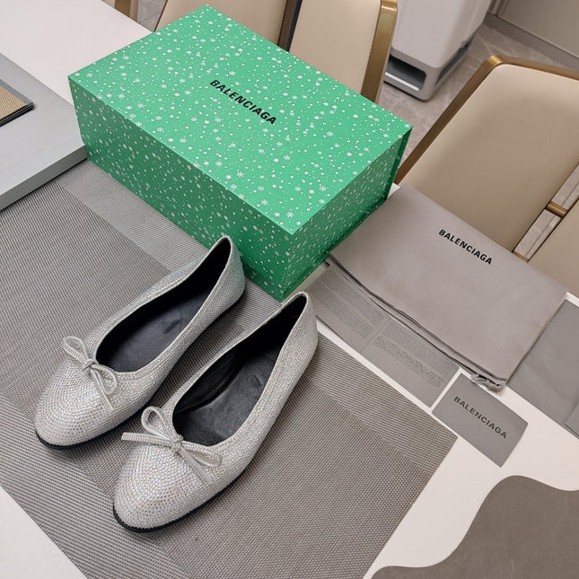 RHINESTONE BALLET FLATS WITH BOW IN METALLIC SILVER SHEEPSKIN