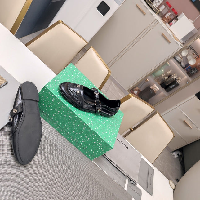 STUDDED MARY JANE FLATS IN BLACK SHINY LAMBSKIN