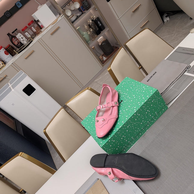 STUDDED MARY JANE FLATS IN SEA PINK SHINY LAMBSKIN