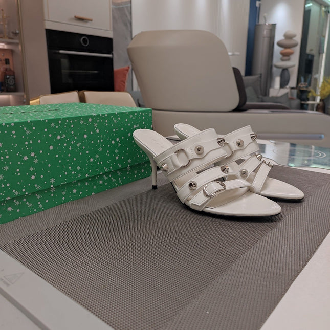 STRAPPY HIGH-HEELED SANDALS IN WHITE STUDDED WAX-OIL SHEEPSKIN