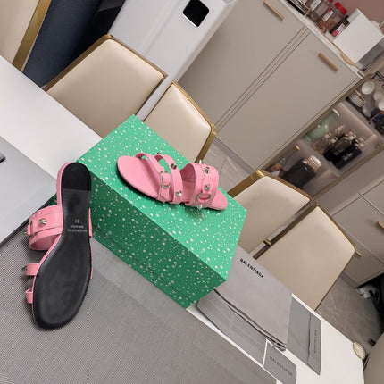 STRAPPY FLAT SANDALS IN WEWAK PINK STUDDED WAX-OIL SHEEPSKIN