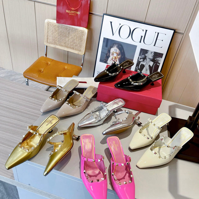 ROCKSTUD CAGED MULES 5 CM IN BISQUE BEIGE CALFSKIN