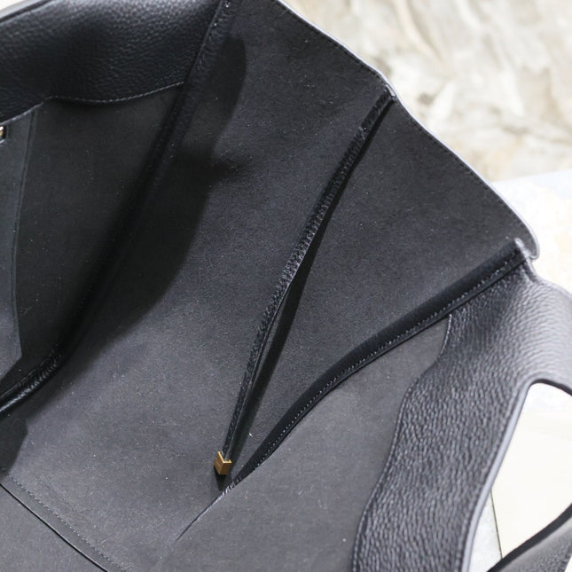 LE 5 À 7 BEA TOTE BAG 50 IN BLACK LAMBSKIN GOLD LOGO