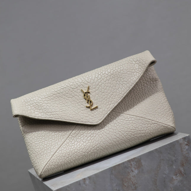 ENVELOPE CLUTCH 29 IN WHITE LAMBSKIN COPPER LOGO