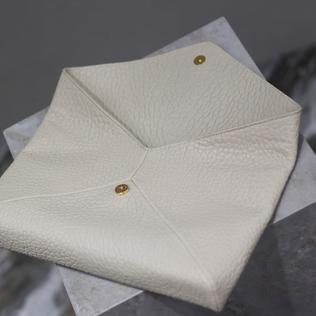 ENVELOPE CLUTCH 29 IN WHITE LAMBSKIN COPPER LOGO