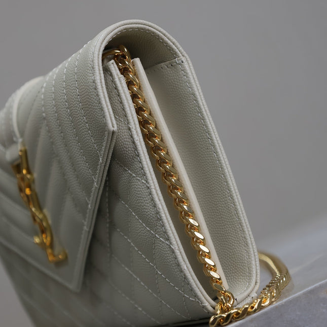 ENVELOPE CHAIN BAG 22 IN WHITE LAMBSKIN GOLD HARDWARE