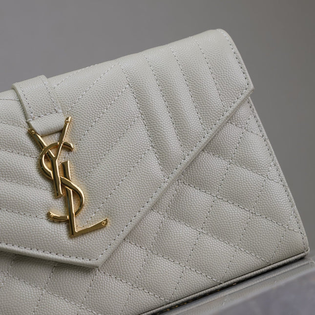 ENVELOPE CHAIN BAG 22 IN WHITE LAMBSKIN GOLD HARDWARE
