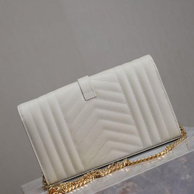 ENVELOPE CHAIN BAG 22 IN WHITE LAMBSKIN GOLD HARDWARE