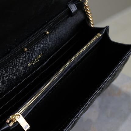 ENVELOPE CHAIN BAG 22 IN BLACK LAMBSKIN GOLD HARDWARE