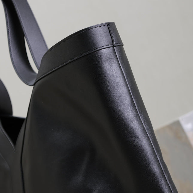 TOTE BAG 50 IN BLACK CALFSKIN