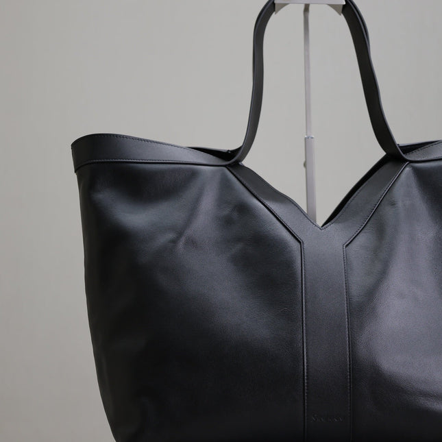 TOTE BAG 50 IN BLACK CALFSKIN