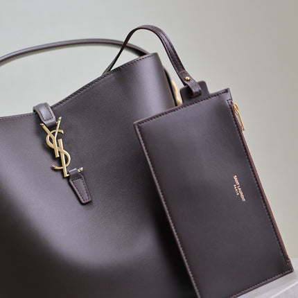 LE 37 MEDIUM BUCKET BAG 26 IN BRUNETTE BROWN CALFSKIN GOLD HARDWARE