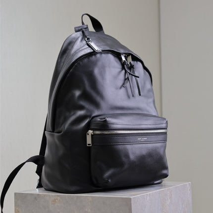 CITY BACKPACK 35 IN BLACK CALFSKIN