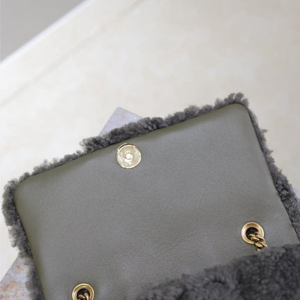 JAMIE BAG 20 IN DARK GRAY LAMB WOOL