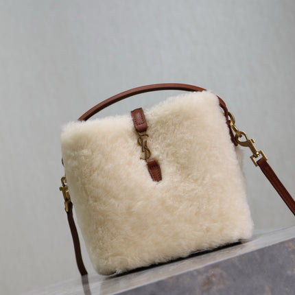 LE 37 MINI BUCKET BAG 15 IN CREAM SHEARLING AND BROWN LEATHER TRIM