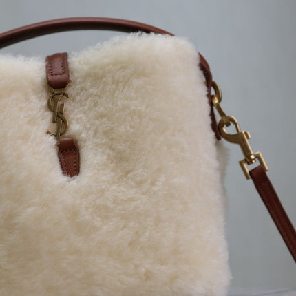 LE 37 MINI BUCKET BAG 15 IN CREAM SHEARLING AND BROWN LEATHER TRIM