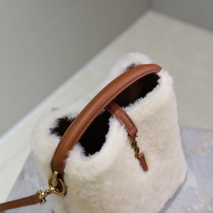 LE 37 MINI BUCKET BAG 15 IN CREAM SHEARLING AND BROWN LEATHER TRIM