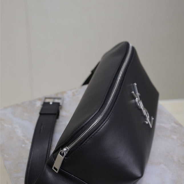 CLASSIC CROSSBODY BAG 25 IN BLACK LAMBSKIN SILVER LOGO
