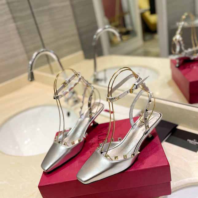 ROCKSTUD SLINGBACK IN SILVER CALFSKIN 50MM