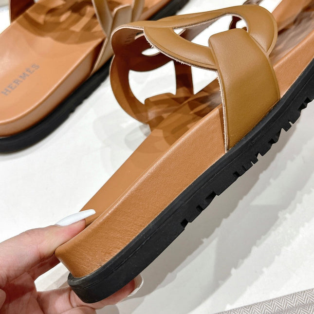 EXTRA SANDAL CARAMEL CALFSKIN