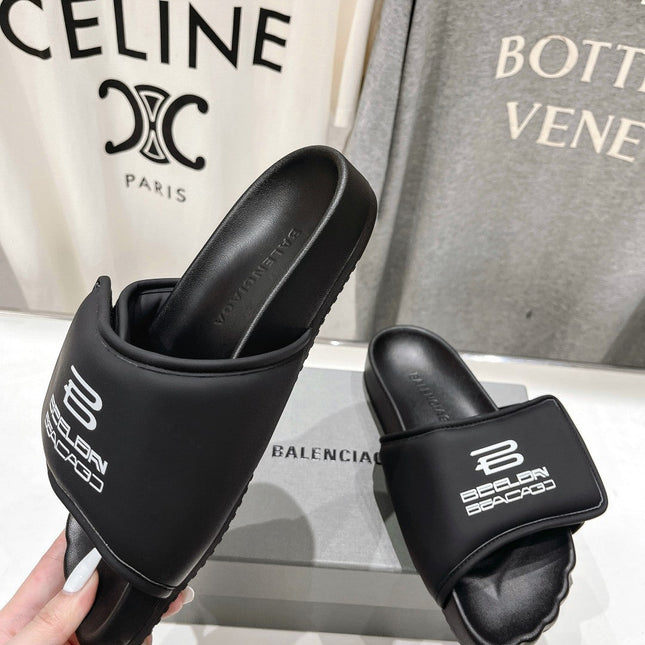 SLIDE SANDALS IN BLACK NYLON AND RUBBER WHITE PRINT