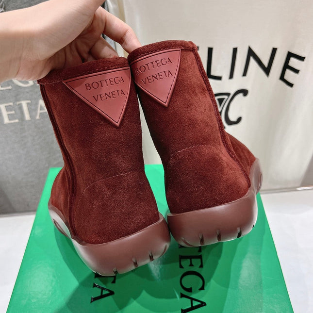SNAP MINI ANKLE BOOTS IN JAM RED SUEDE AND SHEARLING LINING
