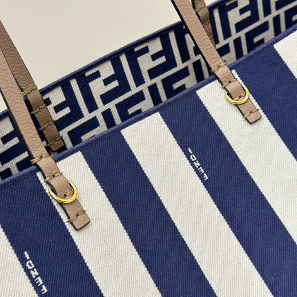 LARGE ROLL 33 IN MIDNIGHT BLUE MIX WHITE JACQUARD FABRIC