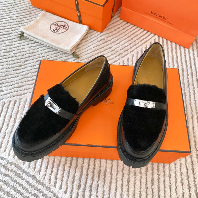 ICONE LOAFER IN BLACK CALFSKIN WITH BLACK SHEARLING