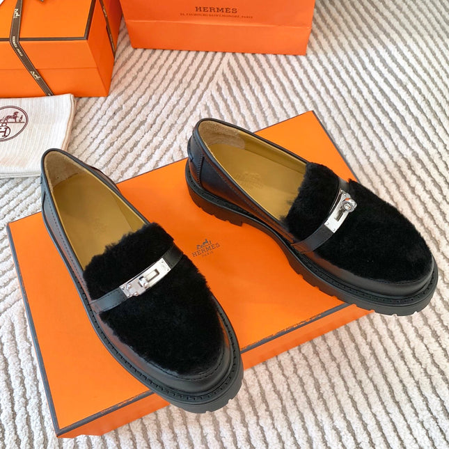 ICONE LOAFER IN BLACK CALFSKIN WITH BLACK SHEARLING