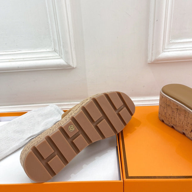 Eze 30 Sandal Brown Suede